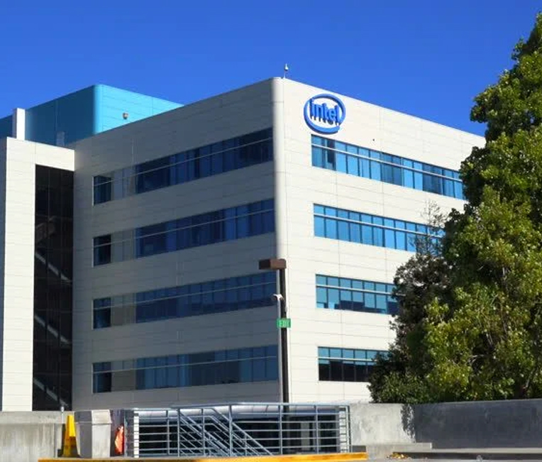 大连英特尔钢结构涂装项目